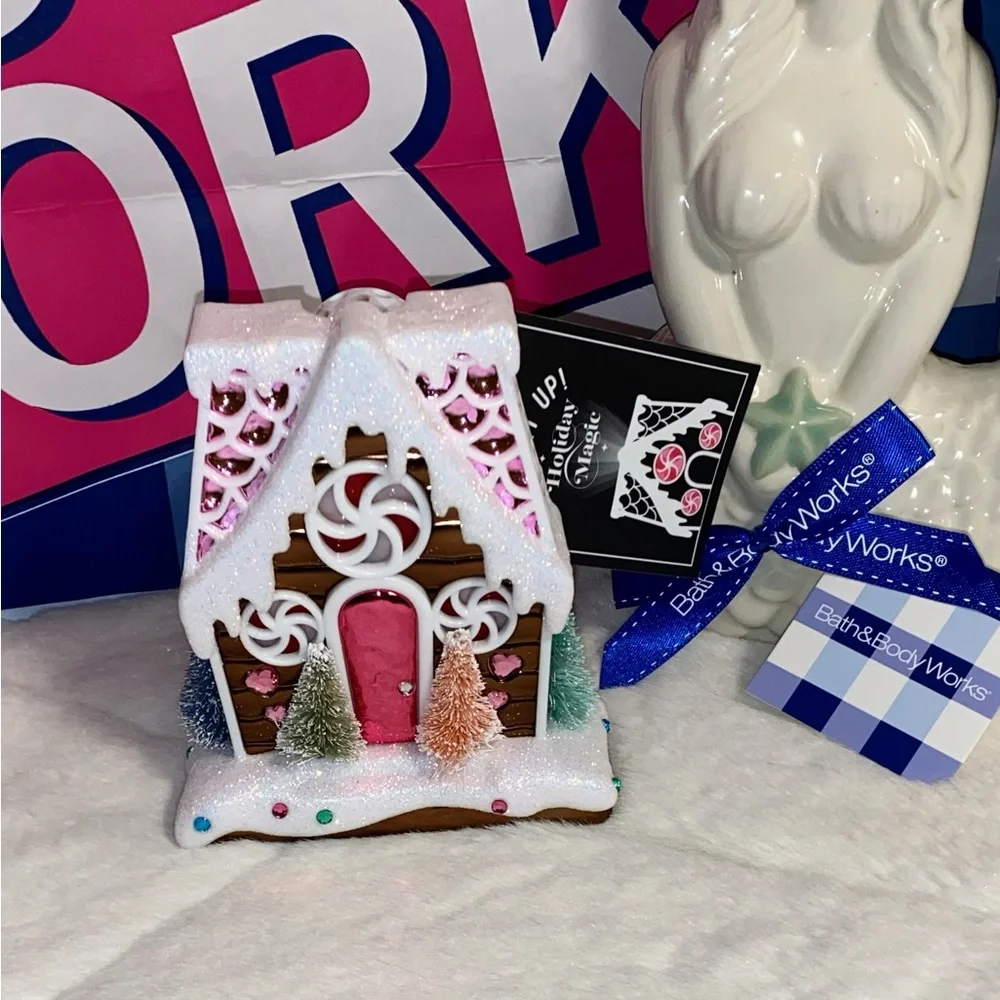 BATH AND BODY WORKS HOLIDAY MAGIC HOUSE PROJECTOR NIGHTLIGHT WALLFLOWER PLUG